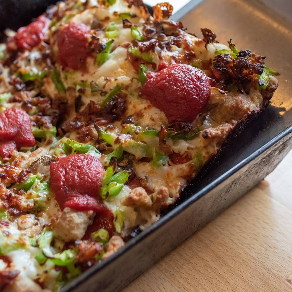 Noble Romans Craft Pizza & Pub | restaurant | 6853 W Broadway, McCordsville, IN 46055, USA | 3175898399 OR +1 317-589-8399