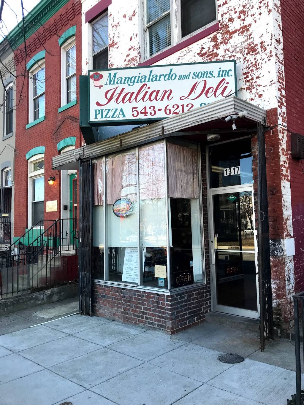 Mangialardos | restaurant | 1317 Pennsylvania Ave SE, Washington, DC 20003, USA | 2025436212 OR +1 202-543-6212