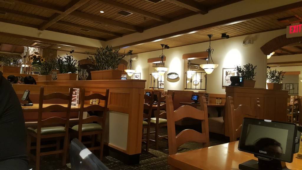 Olive Garden Italian Restaurant | meal takeaway | 290 W Main St, Freehold, NJ 07728, USA | 7327803164 OR +1 732-780-3164