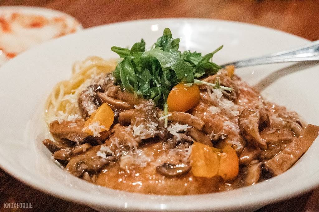 Cappuccinos | restaurant | 7316 Kingston Pike, Knoxville, TN 37919, USA | 8656733422 OR +1 865-673-3422