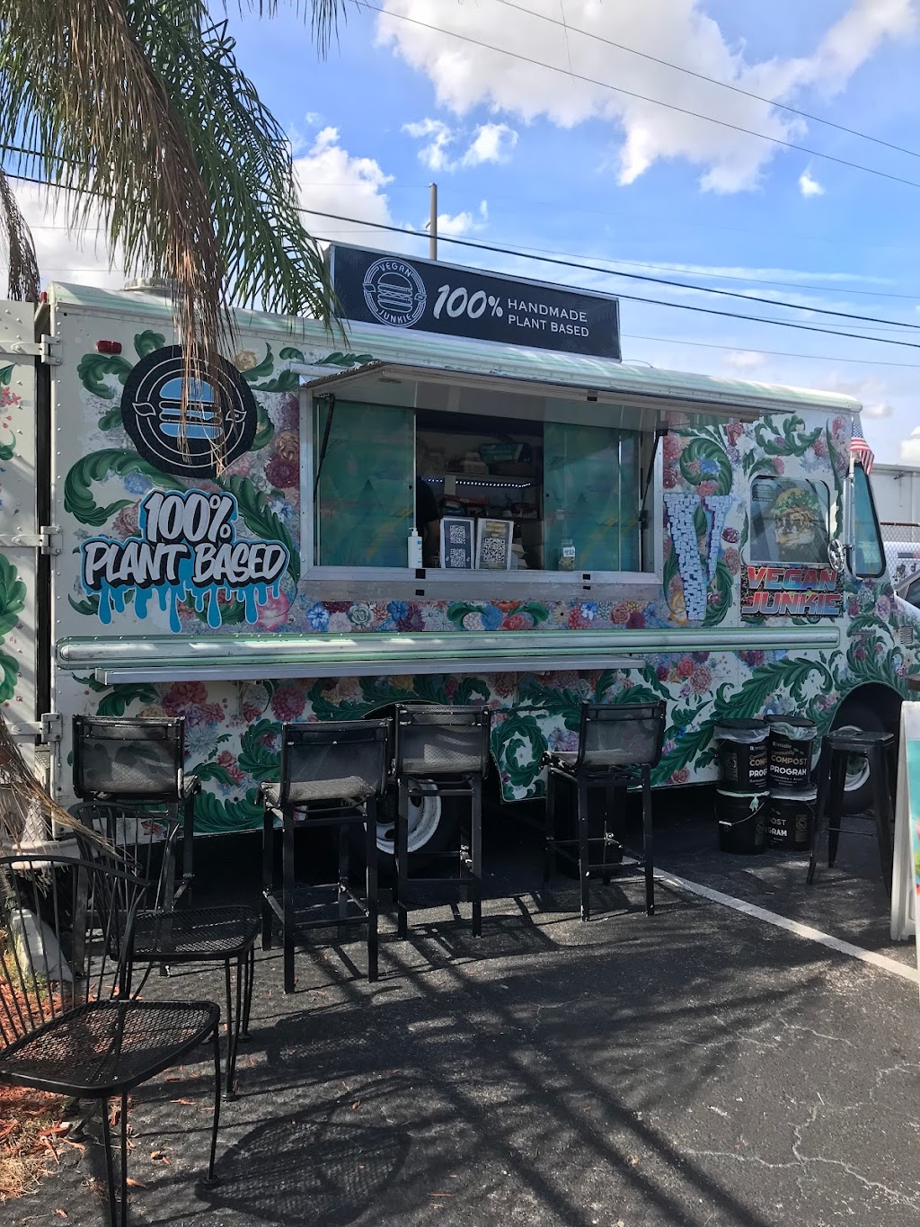 BUSSDOWN VEGANS | restaurant | 2451 SE 4th Ave, Fort Lauderdale, FL 33316, USA | 9548063773 OR +1 954-806-3773