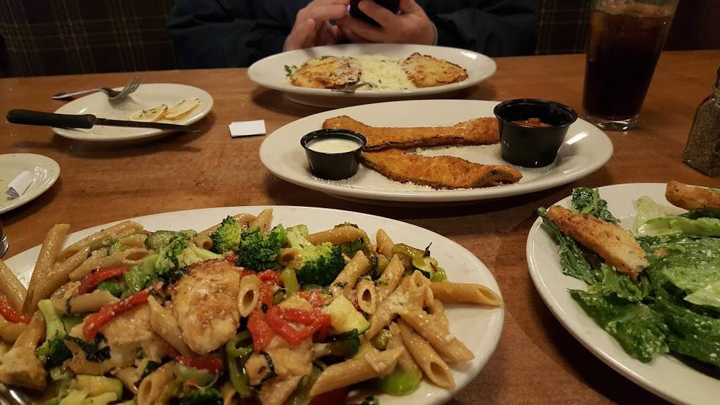 Eddies Pizzeria Cerino | restaurant | 7305 Broadview Rd, Seven Hills, OH 44131, USA | 2162366007 OR +1 216-236-6007