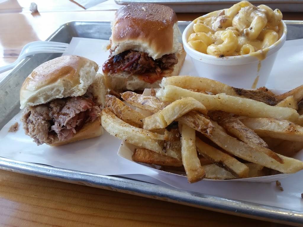 Smoke Shack BBQ | restaurant | 3714 Broadway St, San Antonio, TX 78209, USA | 2109571430 OR +1 210-957-1430