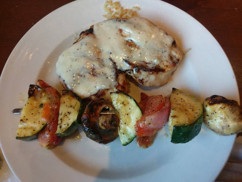 Logans Roadhouse | restaurant | 1250 24th Ave NW, Norman, OK 73069, USA | 4058013994 OR +1 405-801-3994