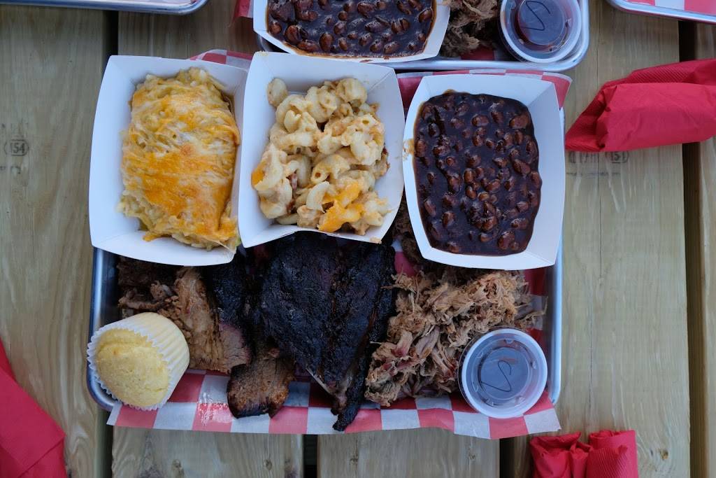 MR. WOODYS SMOKIN BAR-B-QUE | restaurant | 259 Venango Ave, Cambridge Springs, PA 16403, USA | 8148135300 OR +1 814-813-5300