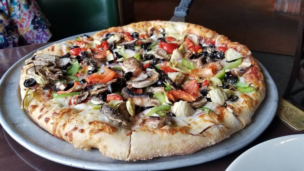 Old Chicago | restaurant | 3190 New Center Point, Colorado Springs, CO 80922, USA | 7195918994 OR +1 719-591-8994