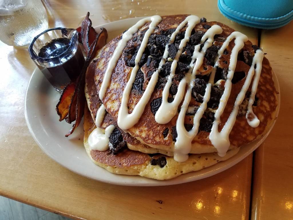 Lo-Los Chicken & Waffles | restaurant | 3133 N Scottsdale Rd, Scottsdale, AZ 85251, USA | 4809451920 OR +1 480-945-1920