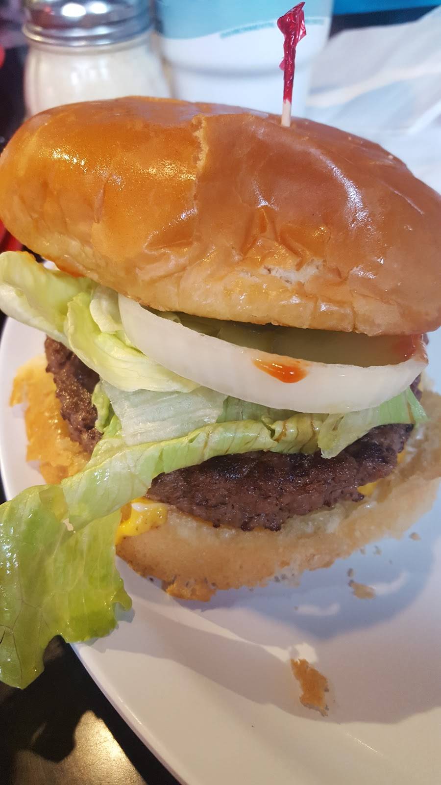 Cafe Pizzaria | restaurant | 4036, 405, E Kirkwood Ave, Bloomington, IN 47408, USA | 8123322111 OR +1 812-332-2111