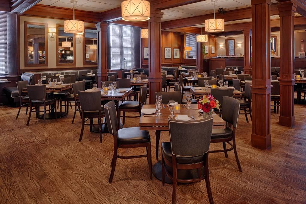 Mission Oak Grill | restaurant | 26 Green St, Newburyport, MA 01950, USA | 9784639009 OR +1 978-463-9009