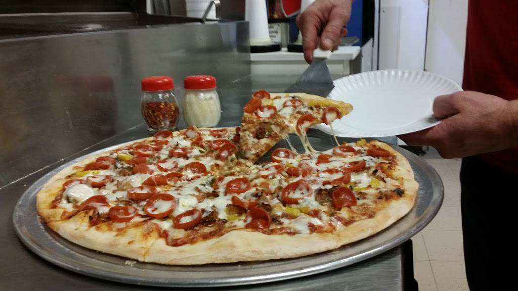 Francos Pizza Place | restaurant | 42 S Court St, Athens, OH 45701, USA | 7404479316 OR +1 740-447-9316