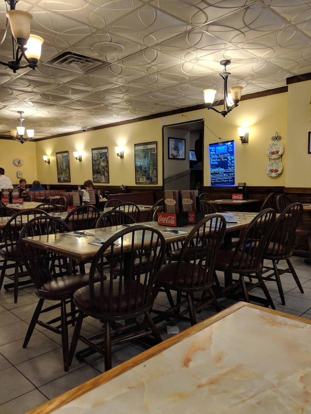 Villa Reale | Pizzeria & Restaurant | restaurant | 628 Smithfield St # 1, Pittsburgh, PA 15222, USA | 4123913963 OR +1 412-391-3963