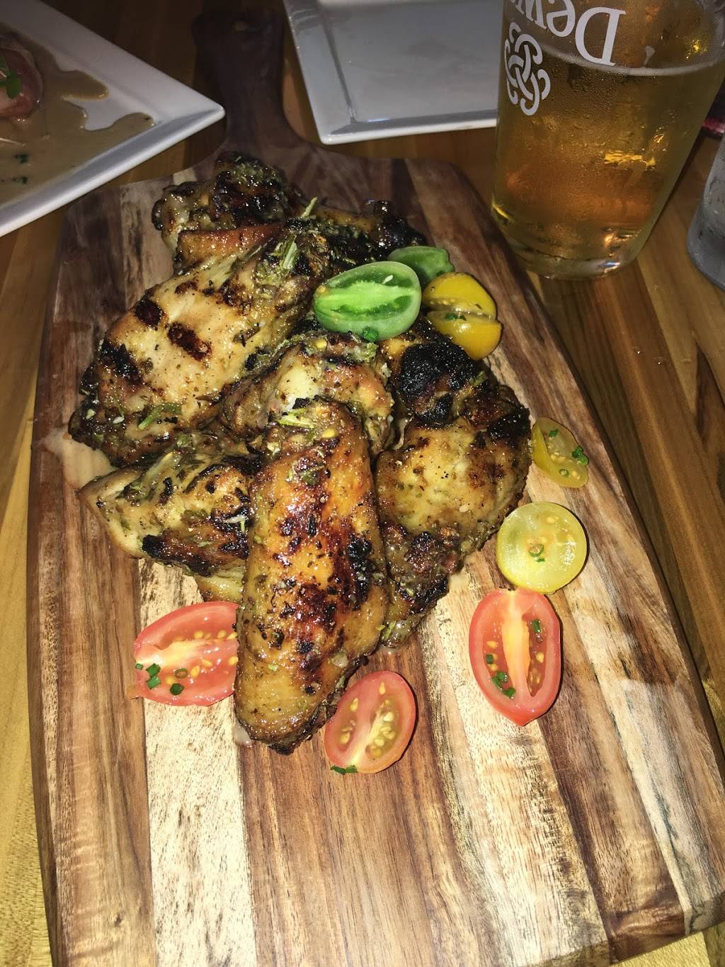 Rivers & Rhodes | restaurant | 382 Thames St, Bristol, RI 02809, USA | 4013969811 OR +1 401-396-9811