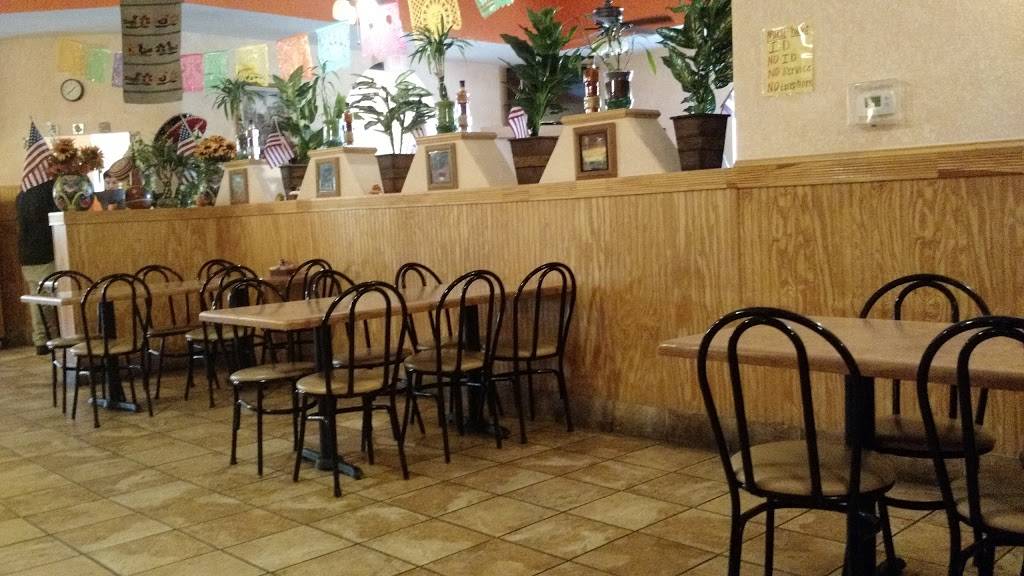 Maricelas Mexican Grill | restaurant | 100 Commerce St, Sandersville, GA 31082, USA | 4785539304 OR +1 478-553-9304