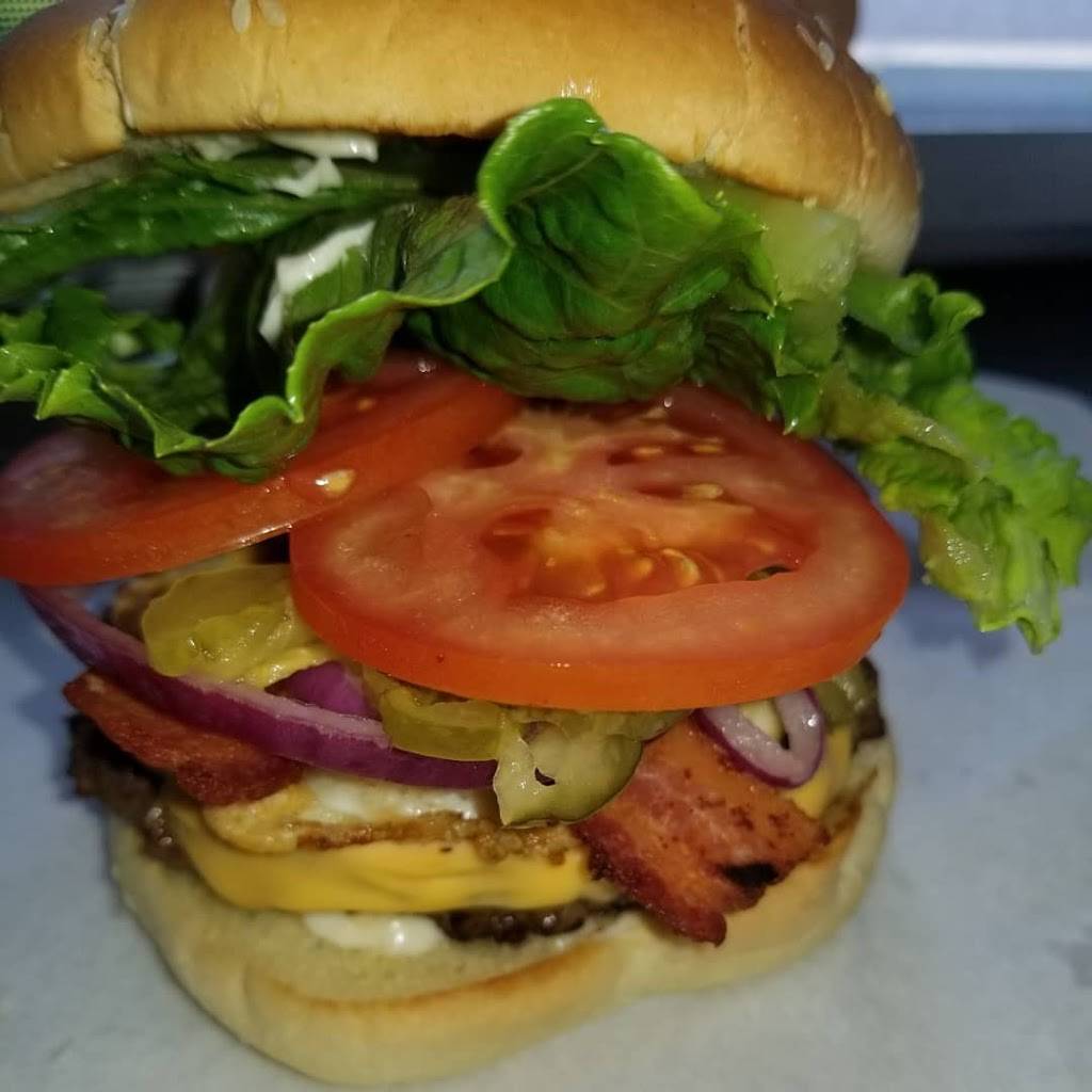 Fix Em A Plate Eatery | restaurant | 1316 Calder Ave, Beaumont, TX 77701, USA | 4094666795 OR +1 409-466-6795