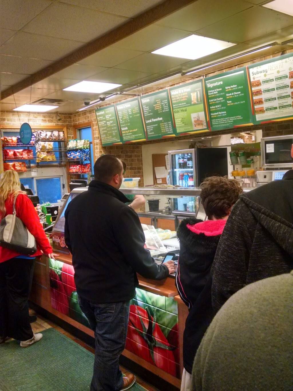 Subway | restaurant | 35 W Broad St, Pataskala, OH 43062, USA | 7409270068 OR +1 740-927-0068