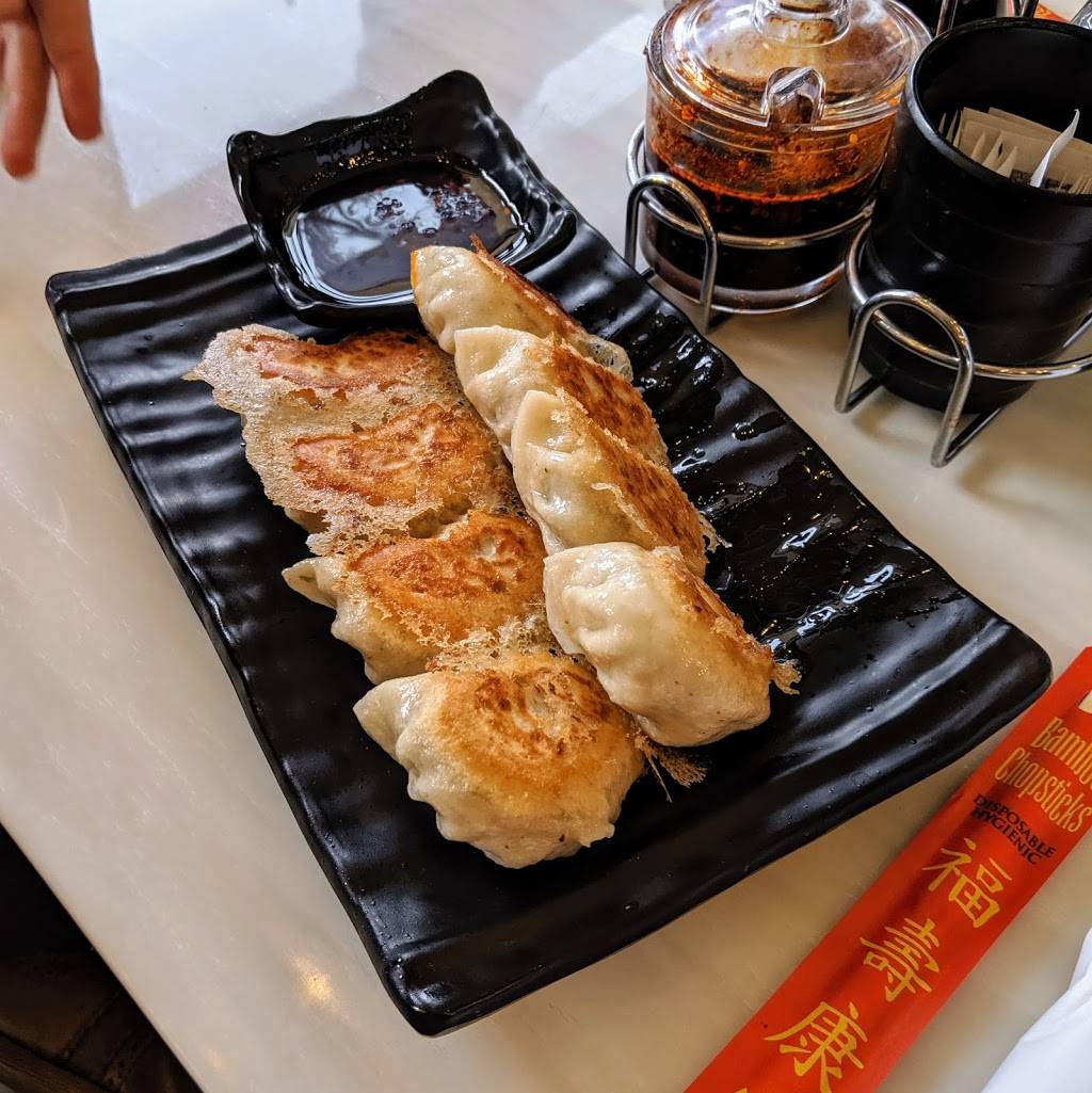 Noodles & Dumplings | restaurant | 6303 N Mesa St, El Paso, TX 79912, USA | 9152624405 OR +1 915-262-4405