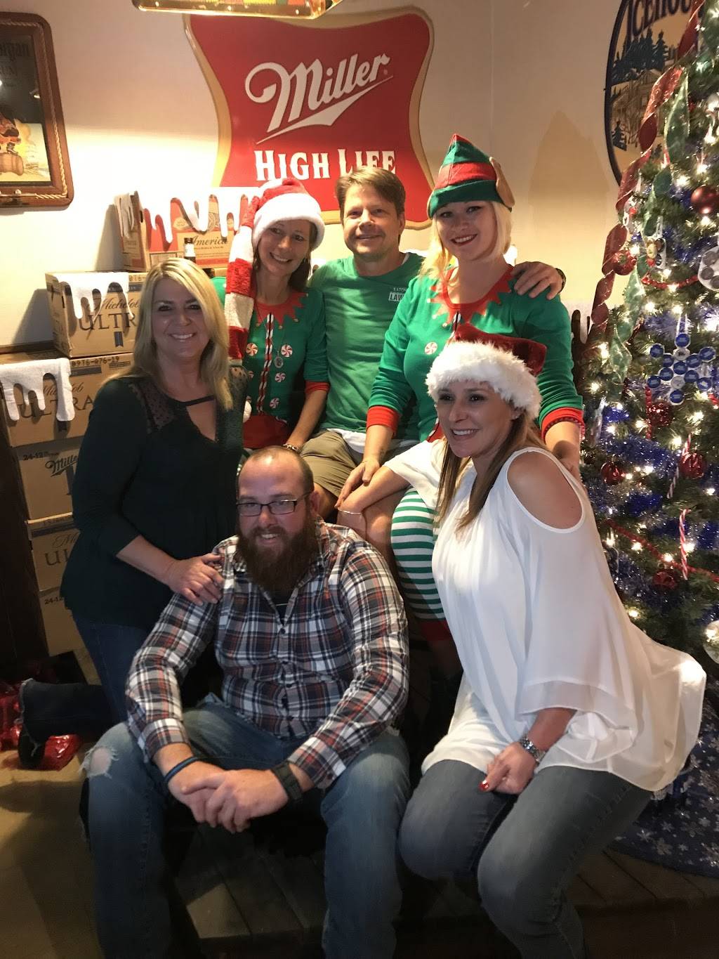 French Connection Bar | restaurant | 12114 Old Hammond Hwy, Baton Rouge, LA 70816, USA | 2252726590 OR +1 225-272-6590