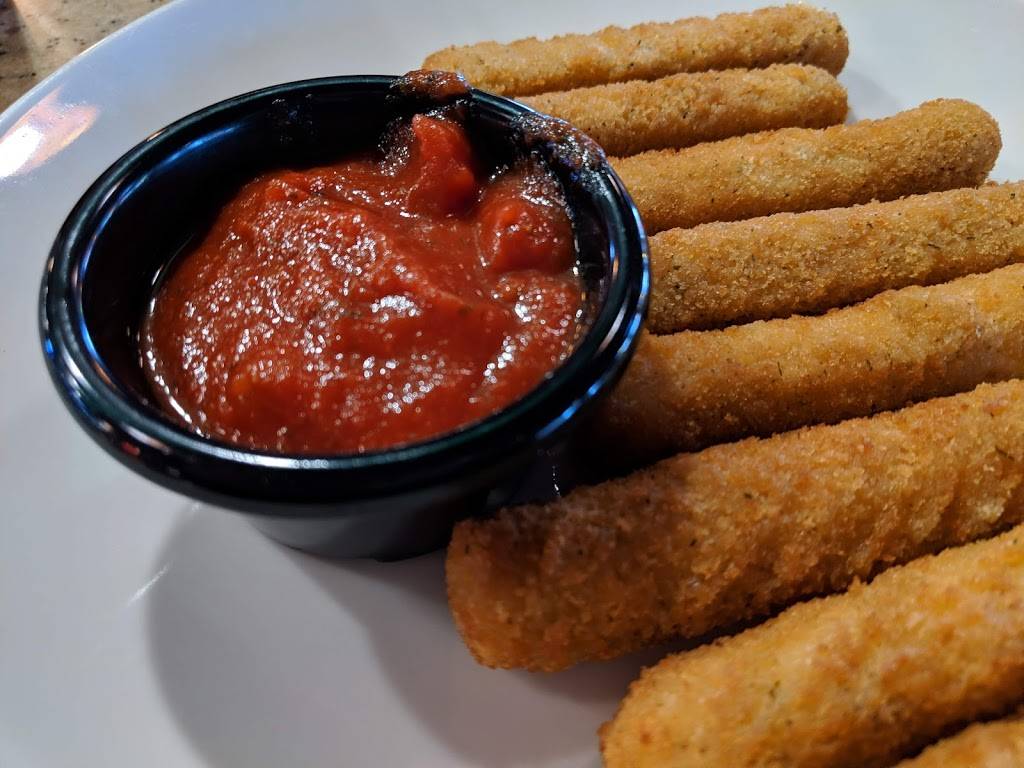 Applebees Grill + Bar | restaurant | 20705 Center Ridge Rd, Rocky River, OH 44116, USA | 4403335900 OR +1 440-333-5900