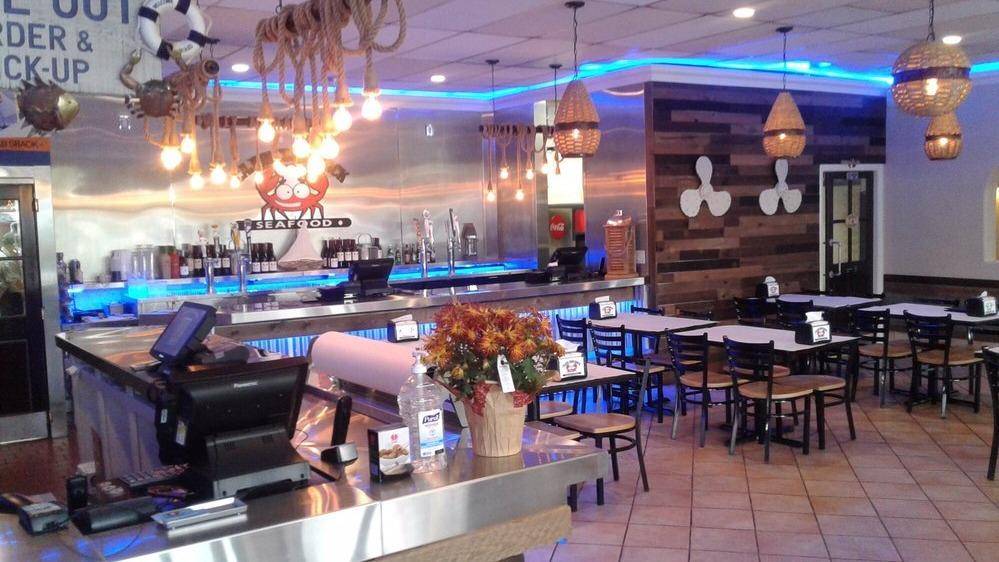 Cajun Crab Shack | restaurant | 1074 E Avenida De Los Arboles, Thousand Oaks, CA 91360, USA | 8052413600 OR +1 805-241-3600