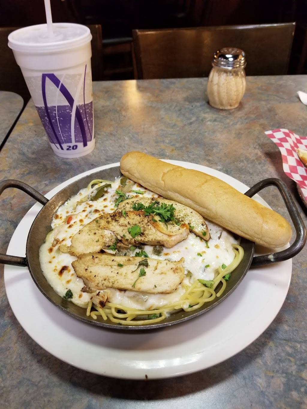 Tellini’s | restaurant | 1515 Perimeter Pkwy NW, Huntsville, AL 35806, USA | 2567269006 OR +1 256-726-9006