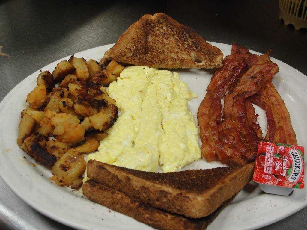 Athenas Family Restaurant | restaurant | 729 Young St, Tonawanda, NY 14150, USA | 7166922626 OR +1 716-692-2626