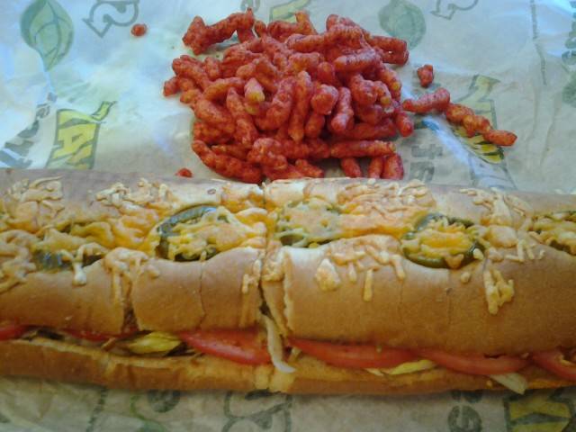 Subway | restaurant | 655 Tucker Rd, Tehachapi, CA 93561, USA | 6618237075 OR +1 661-823-7075