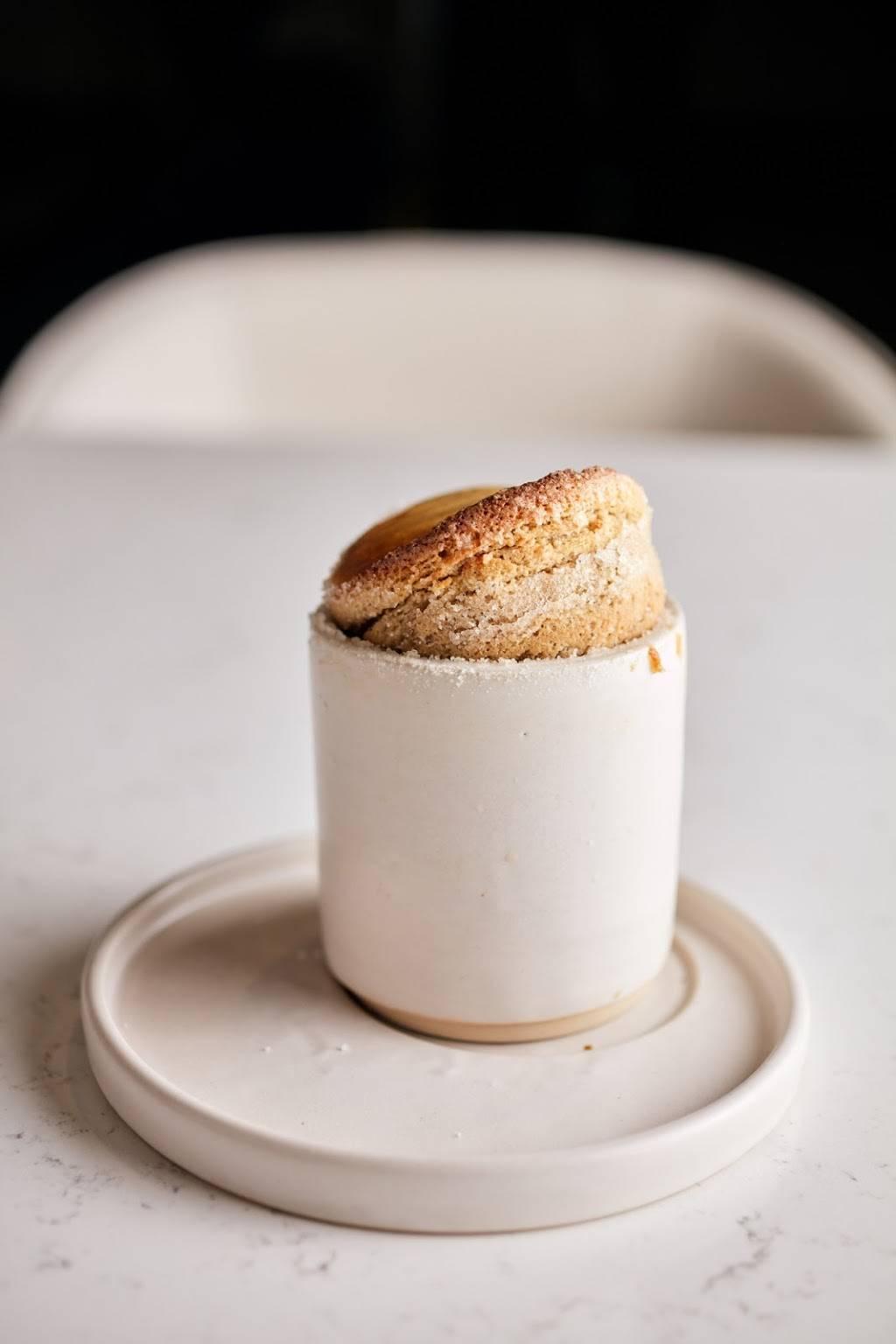 Adorn Bar & Restaurant | restaurant | 120 E Delaware Pl, Chicago, IL 60611, USA | 3122808800 OR +1 312-280-8800