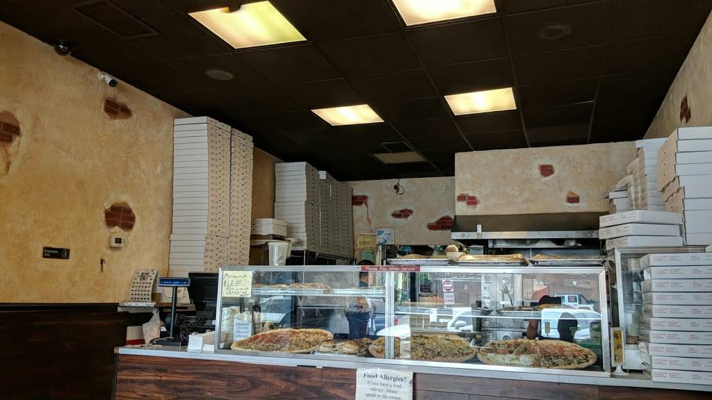 Luigis Pizzeria | restaurant | 7058, 843 Bronx River Rd, Yonkers, NY 10708, USA | 9147761251 OR +1 914-776-1251