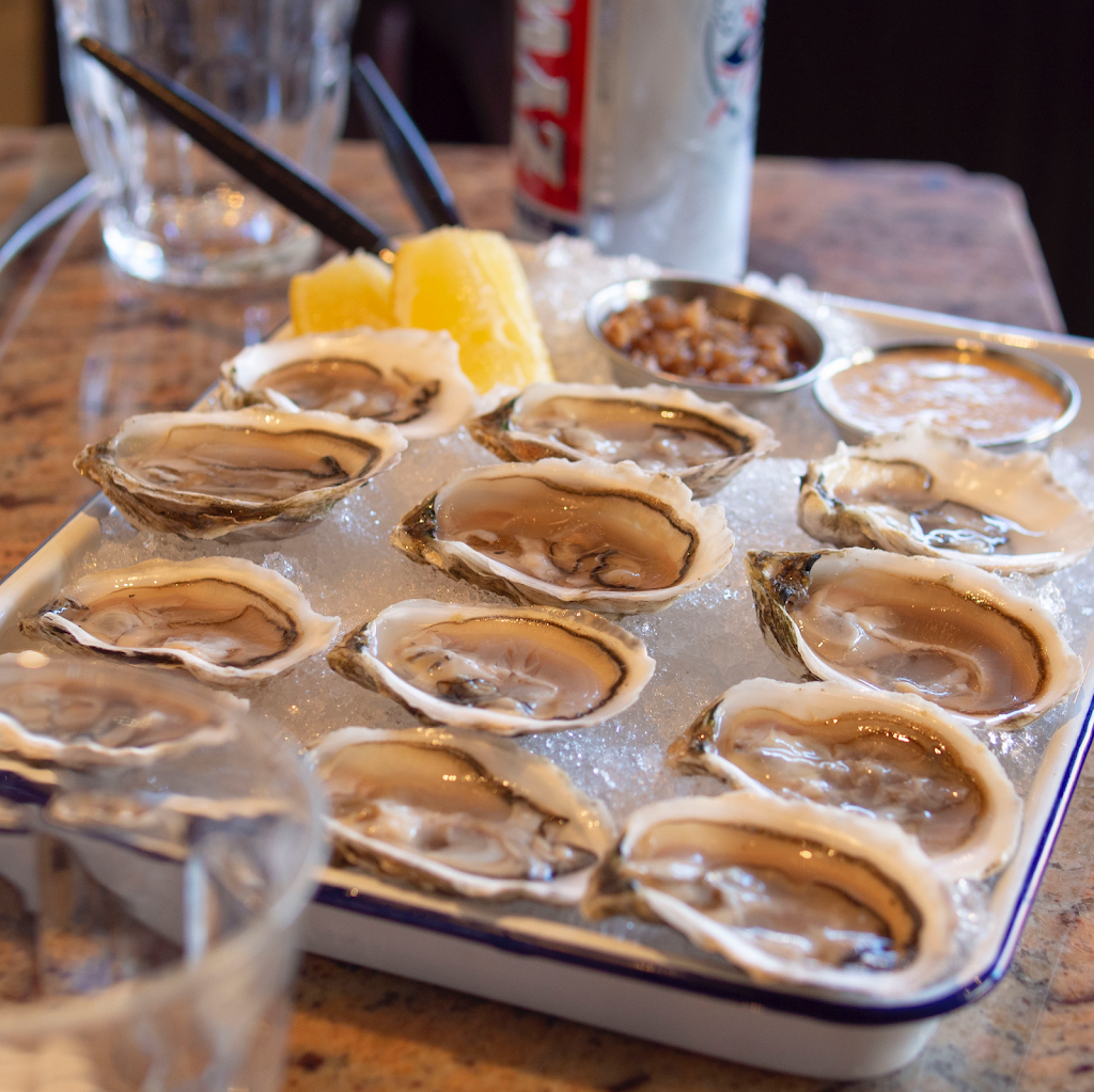 Le Bouillon | restaurant | 1017 Howard St, Omaha, NE 68102, USA | 4025026816 OR +1 402-502-6816