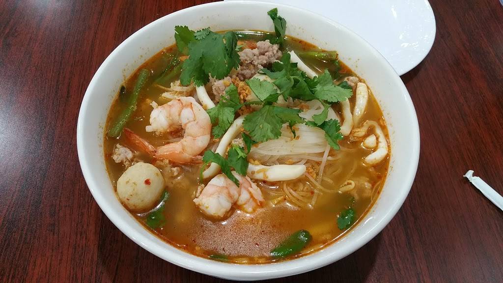 Royal King Elephant | restaurant | 1645, 9924 Garden Grove Blvd, Garden Grove, CA 92844, USA | 7146381887 OR +1 714-638-1887