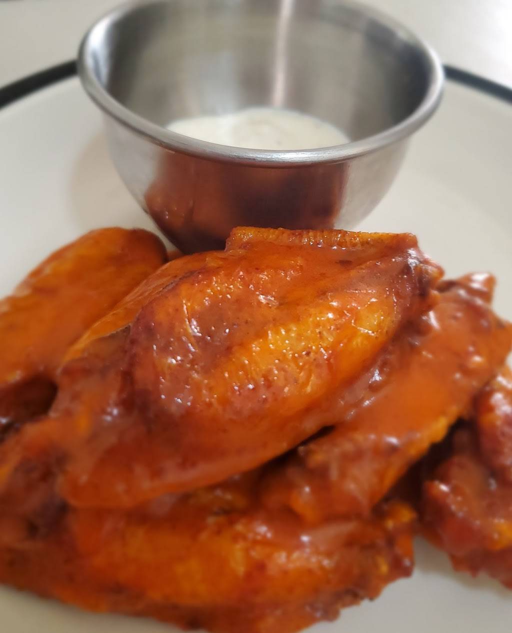 D&D Restaurant and Lounge | restaurant | 4014 Indian River Rd, Chesapeake, VA 23325, USA | 7579378882 OR +1 757-937-8882