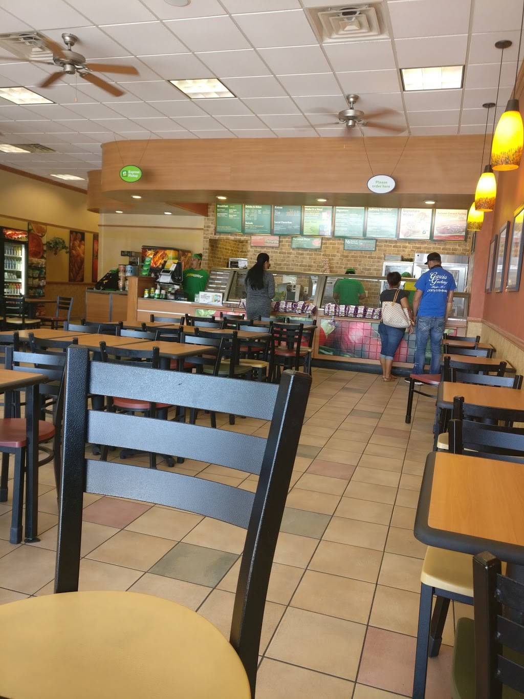Subway Restaurants | restaurant | University Commons, 603 W University Ave Suite 122, Georgetown, TX 78626, USA | 5128685200 OR +1 512-868-5200