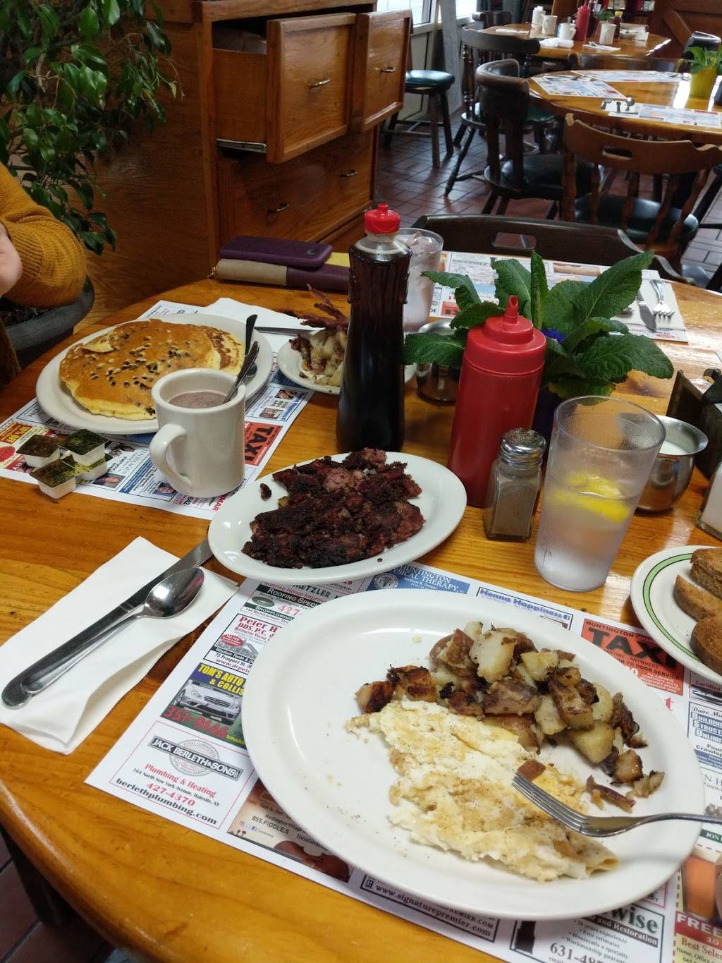 T Ks Galley | restaurant | 156 New York Ave, Huntington, NY 11743, USA | 6313518666 OR +1 631-351-8666