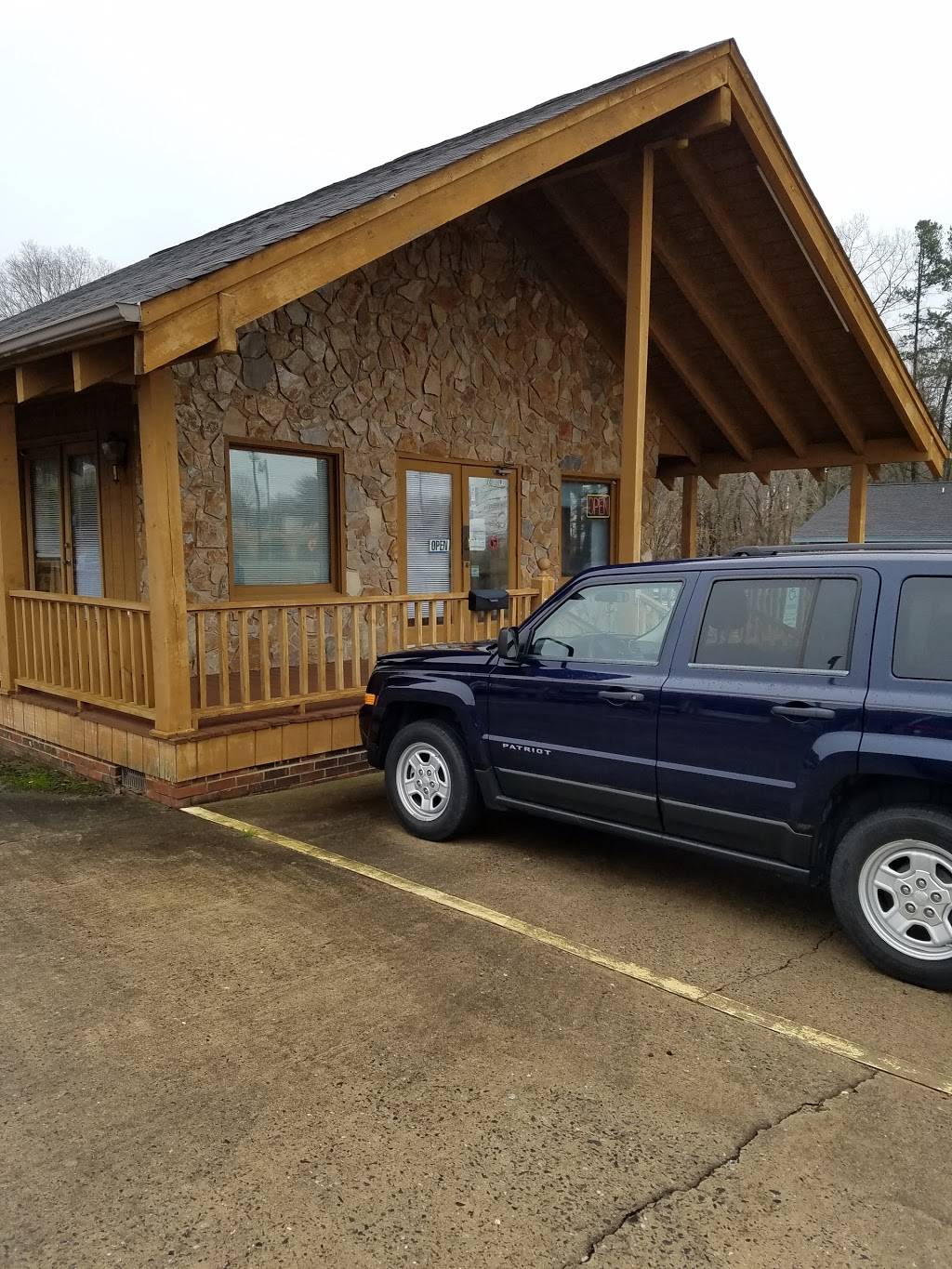 Moms Sub Shop | restaurant | 107 Dave Warlick Dr, Lincolnton, NC 28092, USA | 7047351840 OR +1 704-735-1840