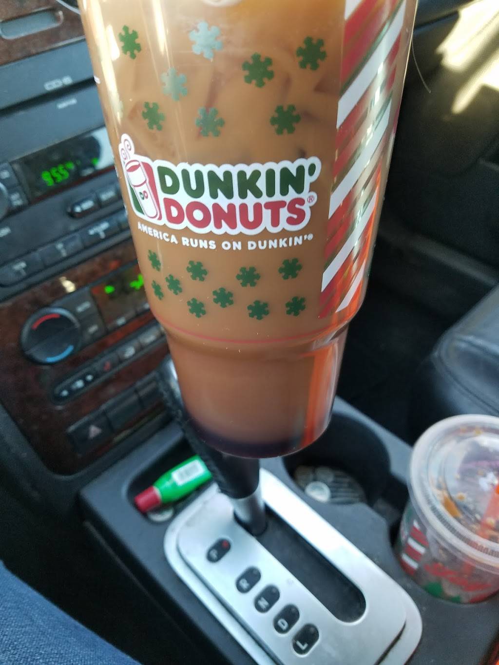 Dunkin | cafe | 110 W Roosevelt Rd, West Chicago, IL 60185, USA | 6302939054 OR +1 630-293-9054