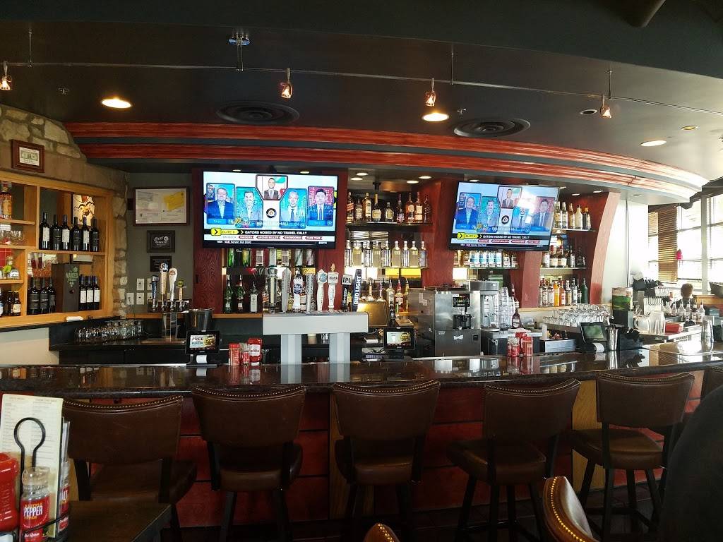 Red Robin Gourmet Burgers and Brews | restaurant | 2367 Claribel Rd, Riverbank, CA 95367, USA | 2098631290 OR +1 209-863-1290