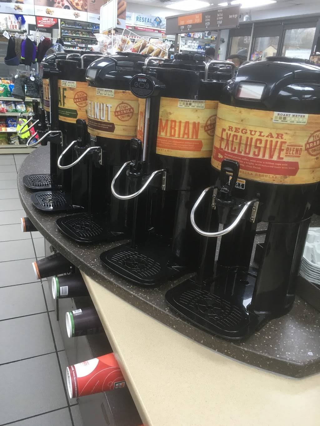 7-Eleven | bakery | 202 Ryerson Ave, Paterson, NJ 07502, USA | 9737900122 OR +1 973-790-0122