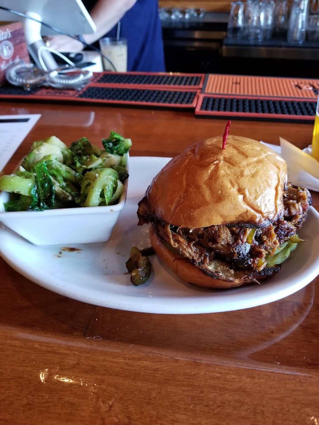 Spirits of 76 | restaurant | 3211 Washington Blvd, Arlington, VA 22201, USA | 7035287676 OR +1 703-528-7676