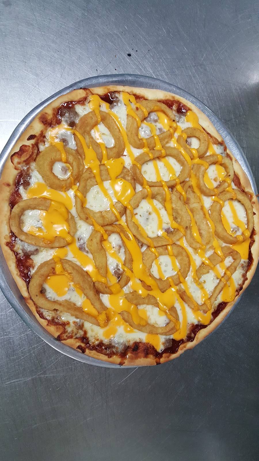 Di Carlos Pizza | restaurant | 330 N Springfield St, Virden, IL 62690, USA | 2179655323 OR +1 217-965-5323