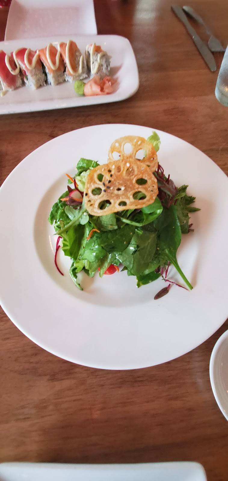 Yoshi Sushi Bar and Eatery | restaurant | 33 Elm St, East Aurora, NY 14052, USA | 7167149372 OR +1 716-714-9372