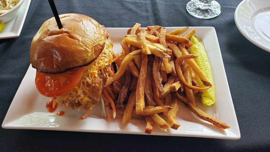 Yarmouth House | restaurant | 335 MA-28, West Yarmouth, MA 02673, USA | 5087715154 OR +1 508-771-5154