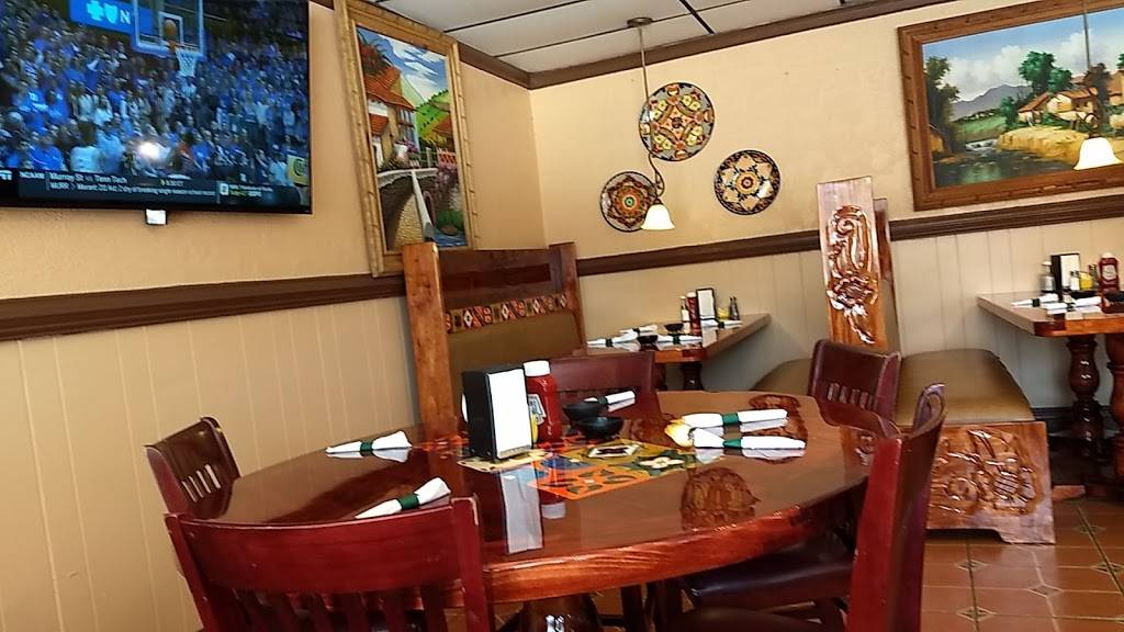 South of the Border Mexican | restaurant | 322 2nd St, Williamsburg, VA 23185, USA | 7575654848 OR +1 757-565-4848