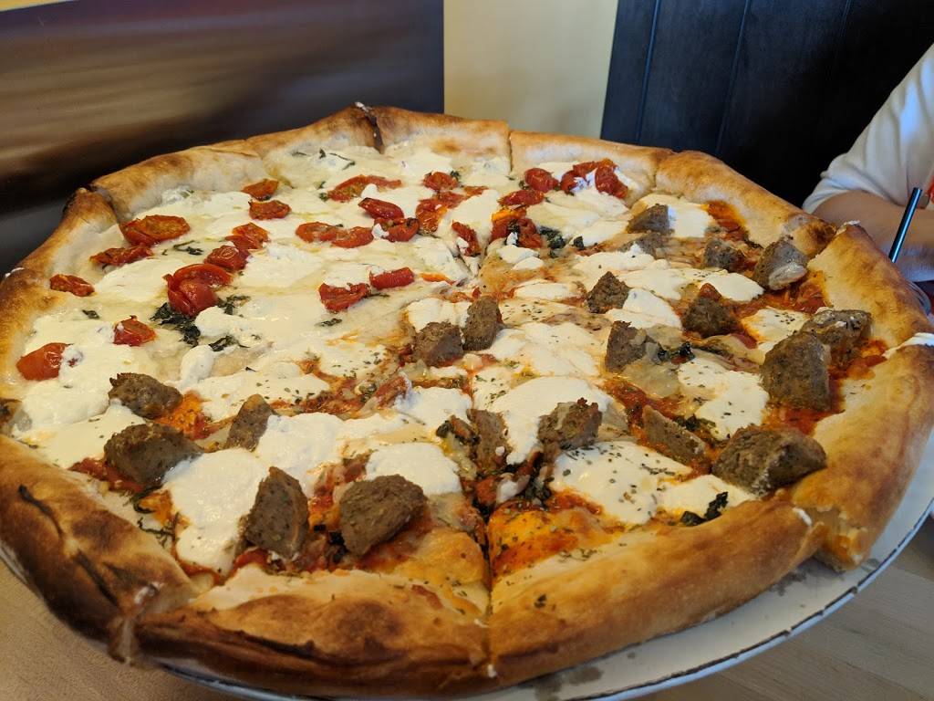 Deweys Pizza | meal takeaway | 3265 W Market St, Fairlawn, OH 44333, USA | 3308734444 OR +1 330-873-4444