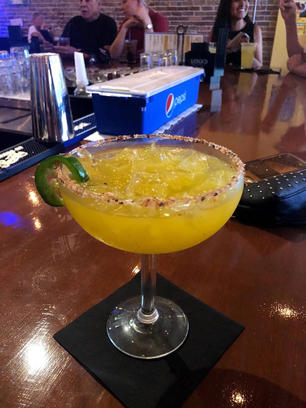 Main Street Cantina | restaurant | 205 W Main St, Leesburg, FL 34748, USA | 3524357279 OR +1 352-435-7279