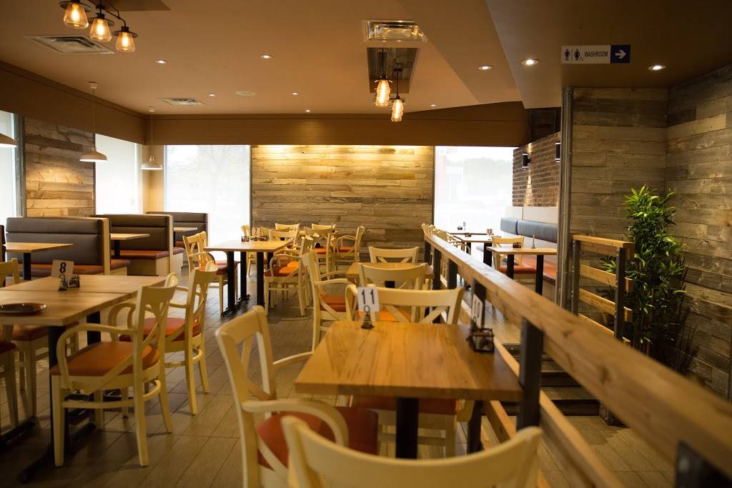 Moods Eatery & Cafe | restaurant | 372 Iroquois Shore Rd, Oakville, ON L6H 1M4, Canada | 4379924545 OR +1 437-992-4545
