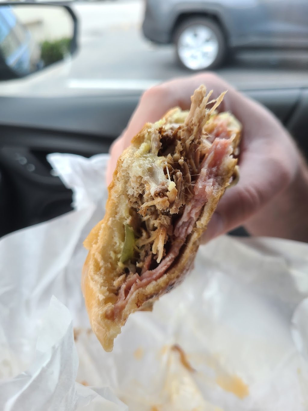 Cao Bakery & Cafe | bakery | 2401 Hollywood Blvd, Hollywood, FL 33020, USA | 9545053185 OR +1 954-505-3185