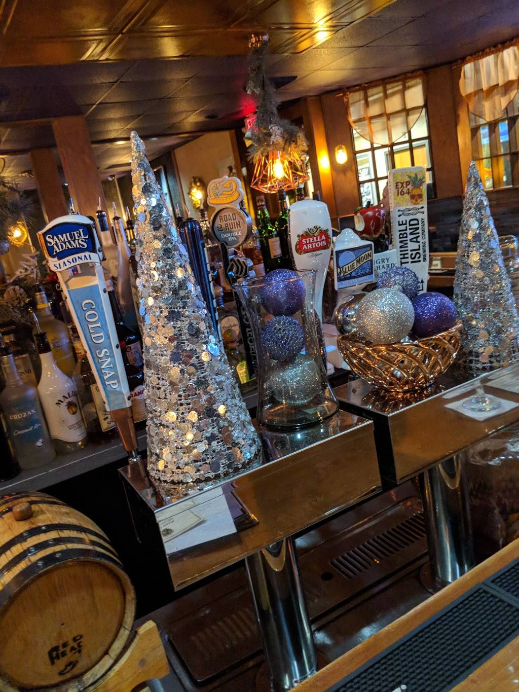 The Flying Monkey Grill & Bar | restaurant | 20 Lindbergh Dr, Hartford, CT 06114, USA | 8607264971 OR +1 860-726-4971