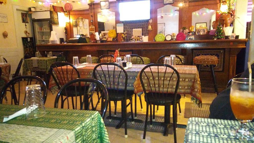 Friendly Thai Restaurant | restaurant | 110 Poquonnock Rd, Groton, CT 06340, USA | 8608650048 OR +1 860-865-0048