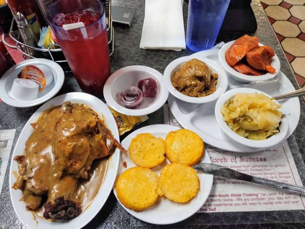 Ms. Bs M & M Soul Food | restaurant | 801 E Manchester Blvd, Inglewood, CA 90301, USA | 3104122800 OR +1 310-412-2800