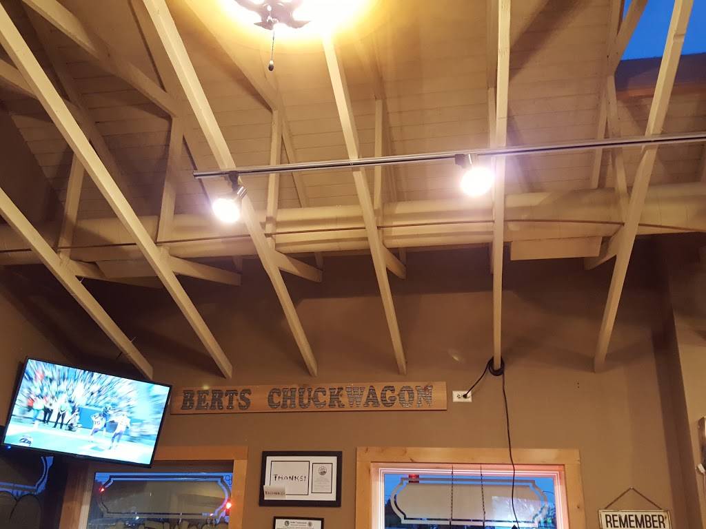 Berts Chuckwagon BBQ | restaurant | 203 Villa Rd, Newberg, OR 97132, USA | 5035608855 OR +1 503-560-8855